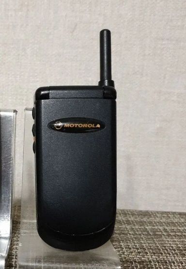 MOTOROLA v50 Германия MOTOROLA v50 Германия
