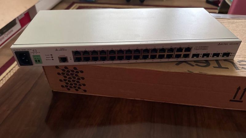 MERCUSYS WiFi, Switch Eltex MES2428B AC MERCUSYS WiFi, Switch Eltex MES2428B AC