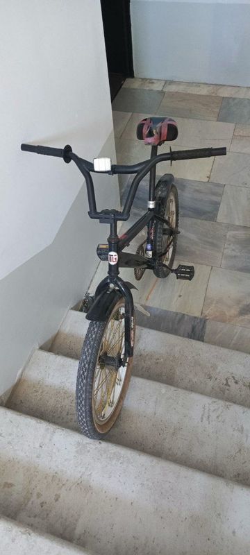 Velosiped qora rangli bmx 20