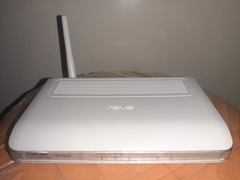 Новый Вай-Фай роутер Wi-Fi router ASUS RT-G32 для ОПТИКА и IPTV