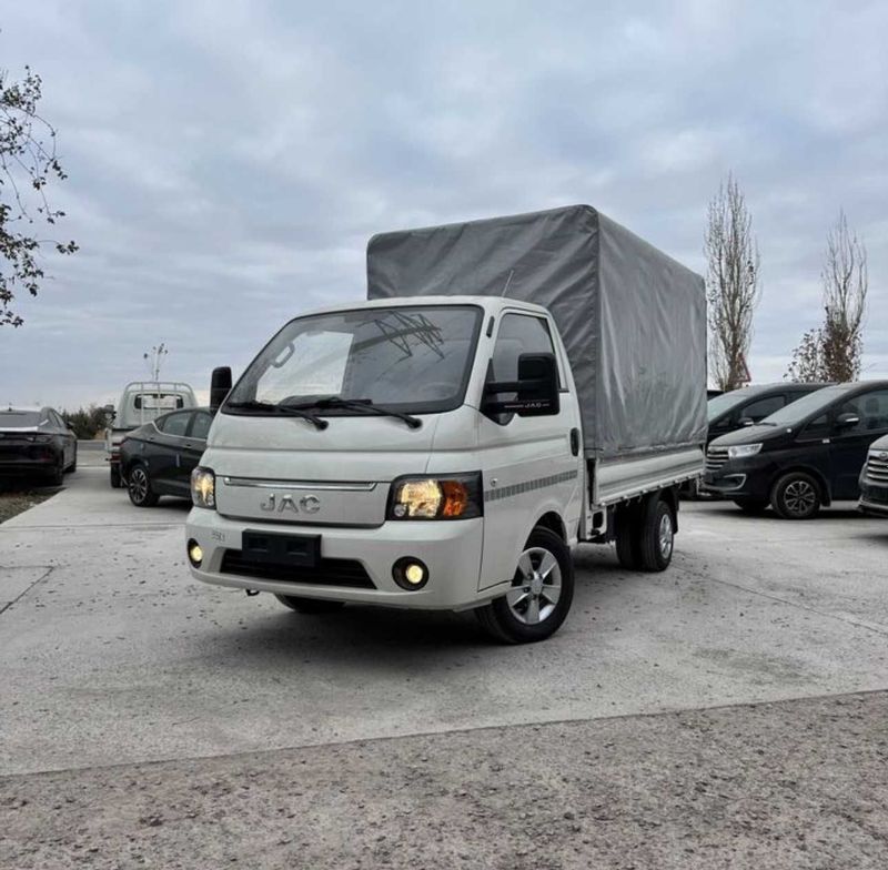 Jac x200 tentovka sotuvda tayyor xolatda shoshiling Jac x200 tentovka sotuvda tayyor xolatda shoshiling