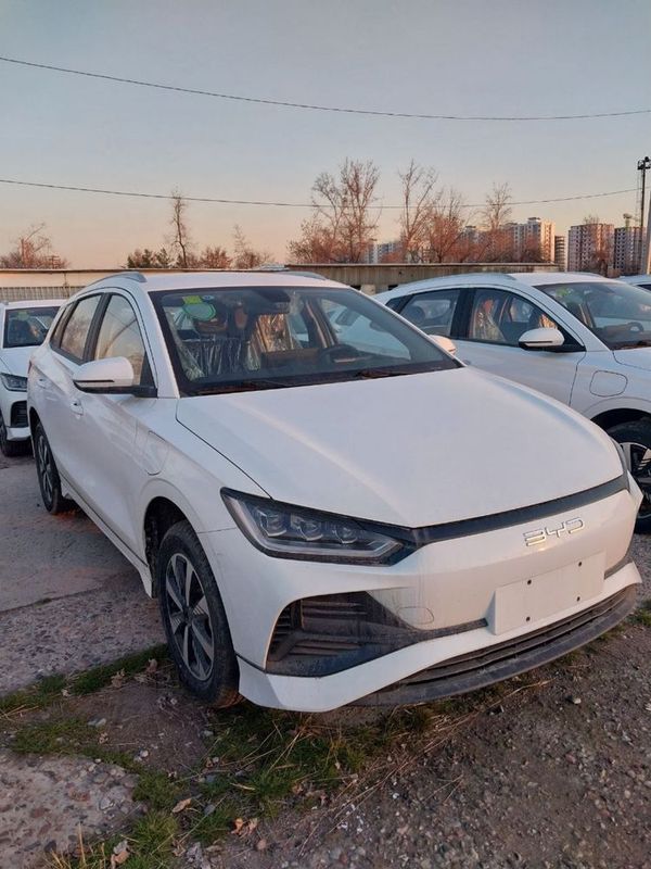 Byd E2 oq rangli luxury 405km Toshkentda tayyor.