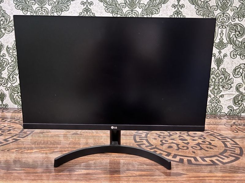 LG Манитор сотилади 22 LG Манитор сотилади 22