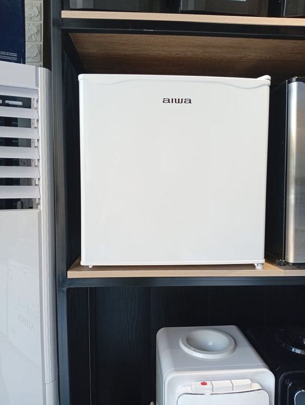 Mini holadilnik Aiwa 50 litr Mini holadilnik Aiwa 50 litr