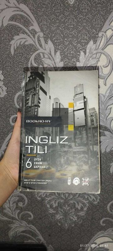 BOOKNOMY ingliz tilini eshitish orqali 6 oyda erkin o'rganing