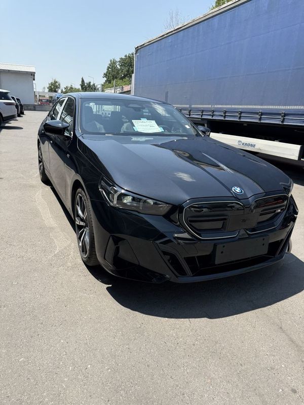 Продам новую BMW I5 M60 ,Yangi Bmw m60 i5 В наличии Продам новую BMW I5 M60 ,Yangi Bmw m60 i5 В наличии