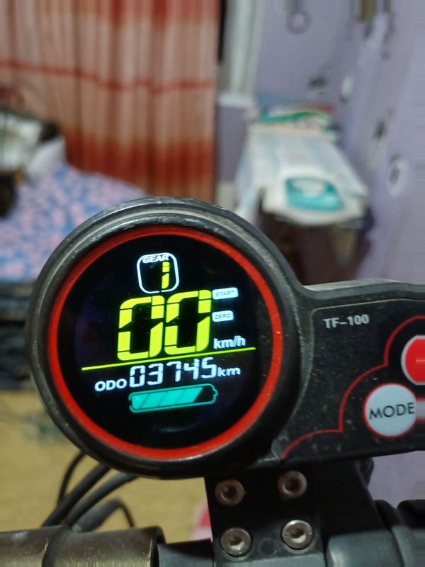 Kugo m4 pro ( самокат )