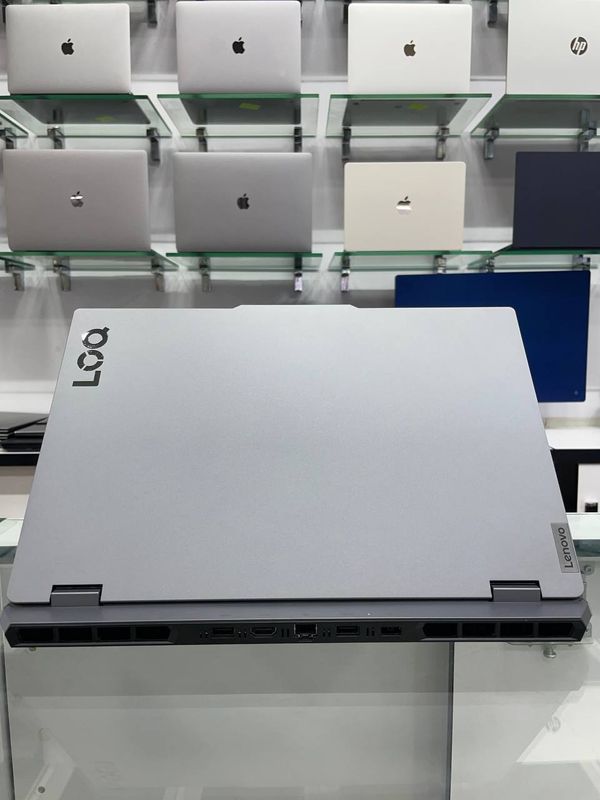 Lenovo LOQ 15ARP9 Luna Grey Lenovo LOQ 15ARP9 Luna Grey