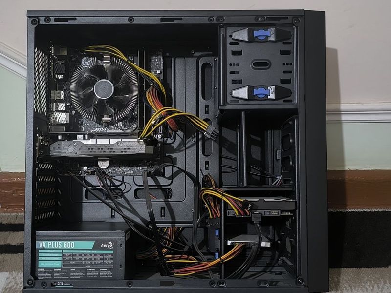 i5 9400f, gtx 1650, 16Gb, 1Tb hdd, 240Gb ssd i5 9400f, gtx 1650, 16Gb, 1Tb hdd, 240Gb ssd