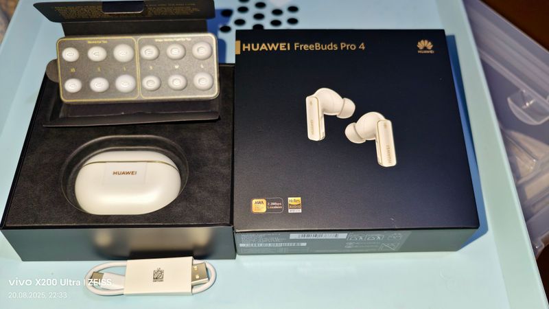 Huawei FreeBuds 4 pro Huawei FreeBuds 4 pro