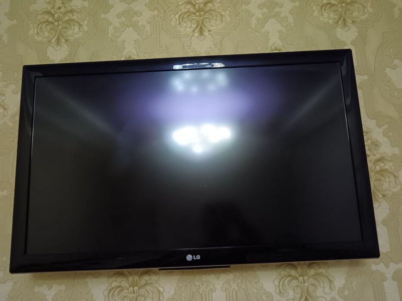 LG televizor sotiladi holati yaxshi ko'rsatib turibdi LG televizor sotiladi holati yaxshi ko'rsatib turibdi
