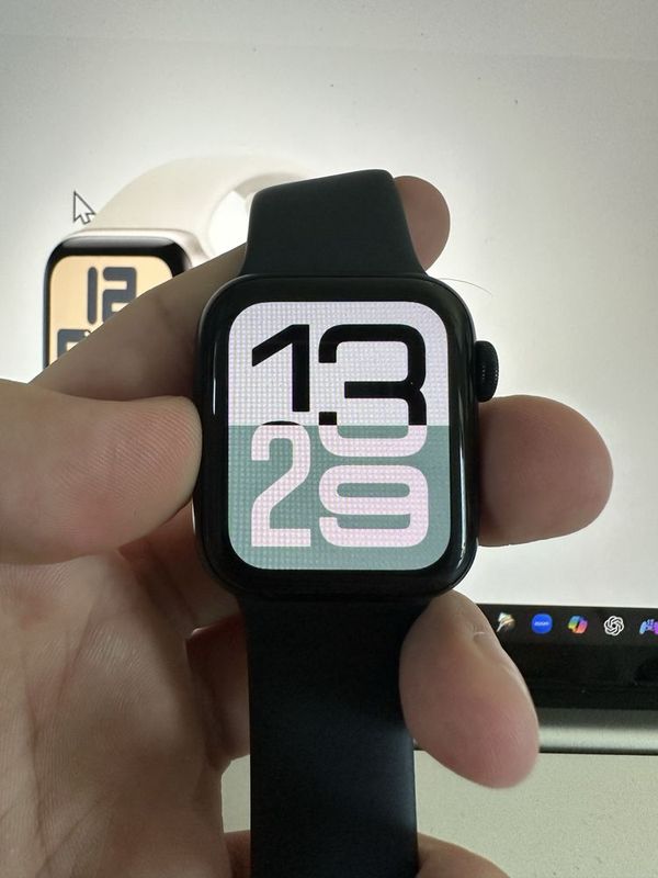 Apple Watch SE 2 2024