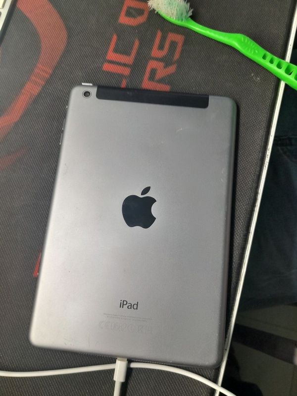 IPad mini планшет