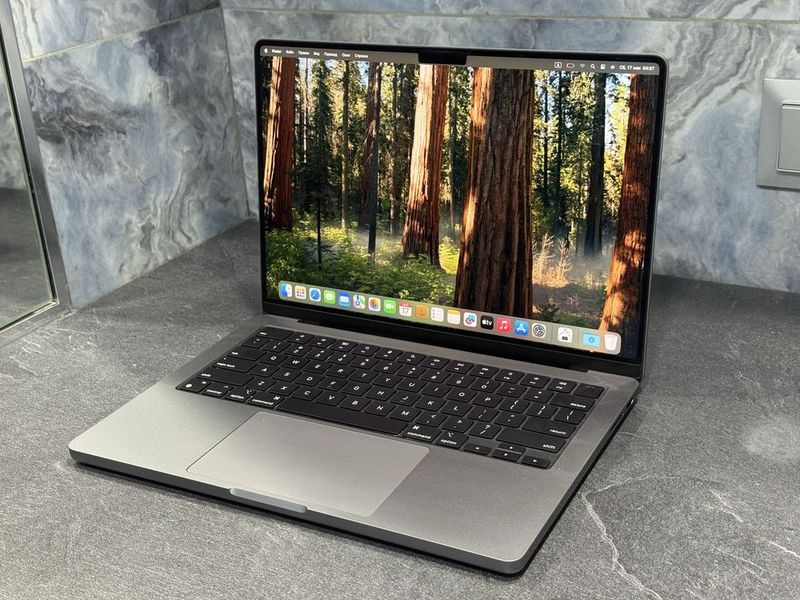 Macbook Pro 2023 M3 / 8 / 512 / Liquid retina XDR Macbook Pro 2023 M3 / 8 / 512 / Liquid retina XDR