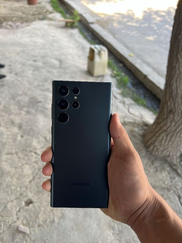 Samsung S22 ultra ideal holatda
