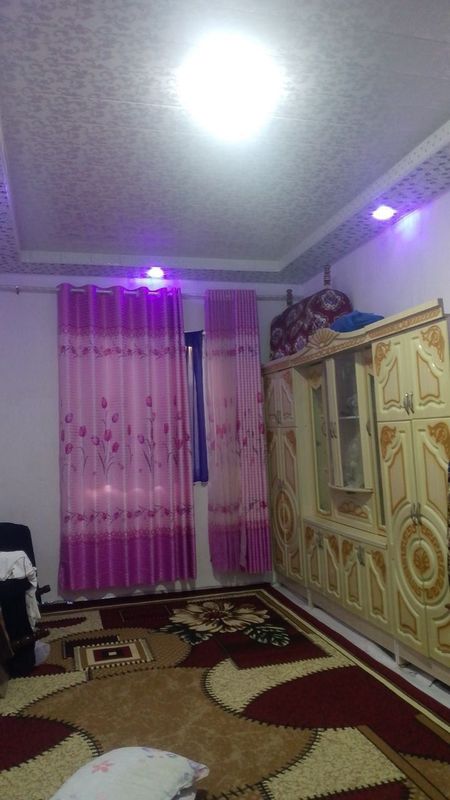 Navoiy shahri Farxod safxozi qurilishi tugallanmagan uchaska sotiladi