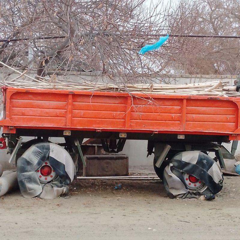 Прицеп сотилади азон нархда