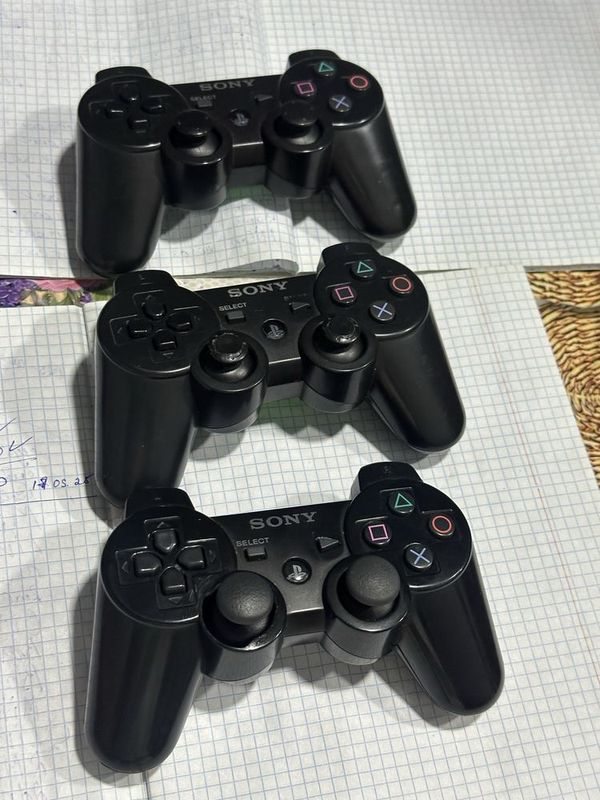 Продается джестики на ps 3 на запчасти Продается джестики на ps 3 на запчасти
