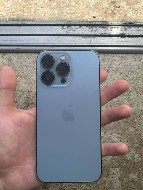 Iphone 13 Pro - Sierra Blue Iphone 13 Pro - Sierra Blue
