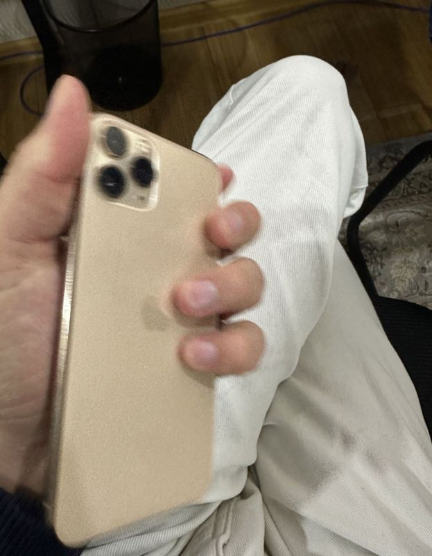 Iphone 11 pro sroch Iphone 11 pro sroch