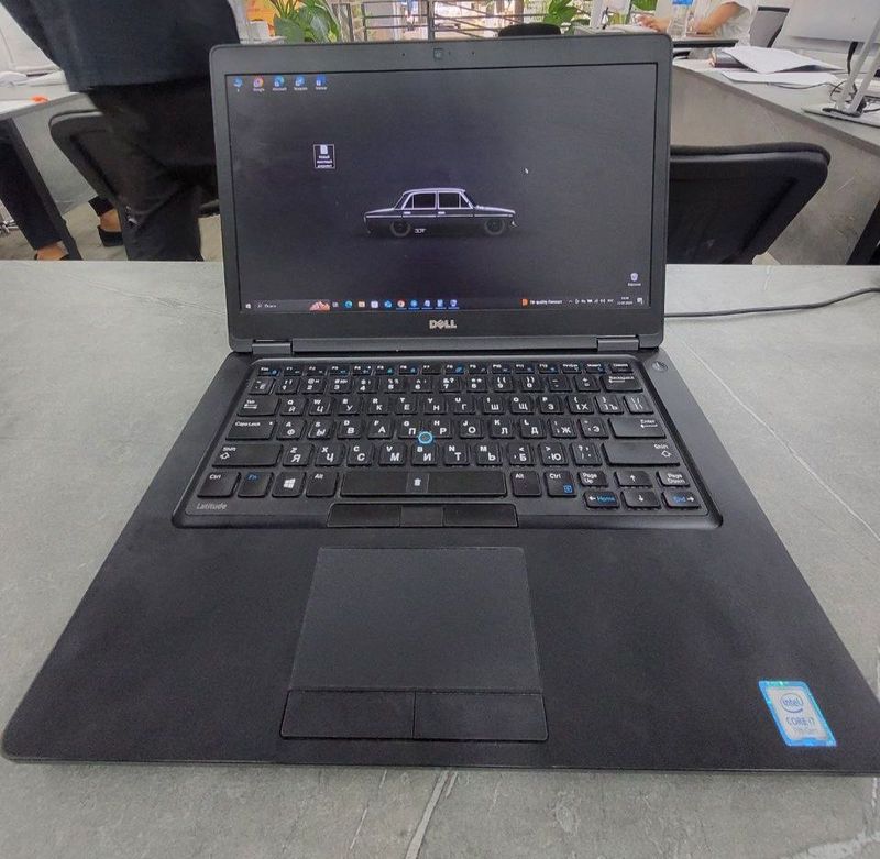 Ноутбук Dell 512gb.