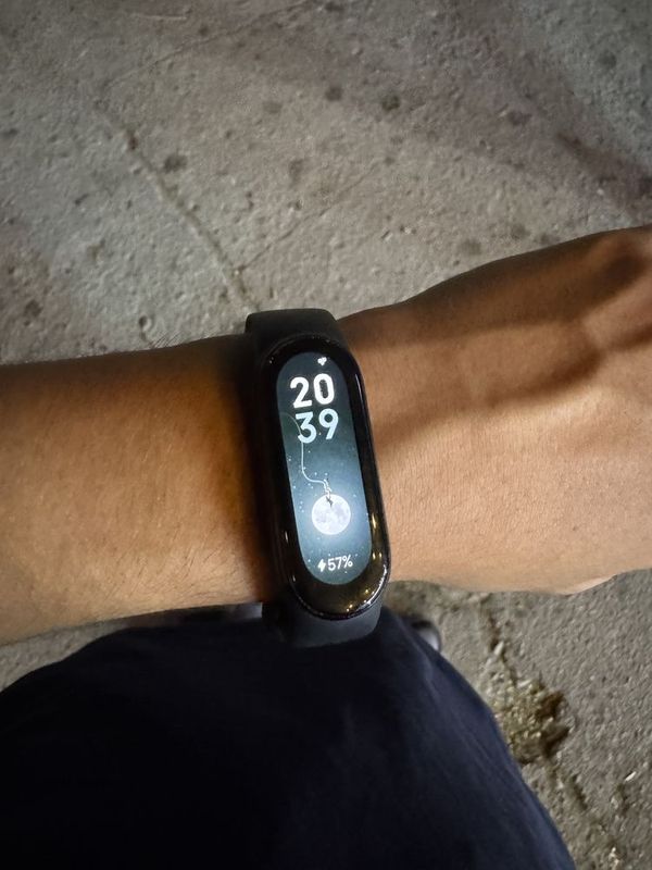 Mi band 6 xolati yaxshi Mi band 6 xolati yaxshi