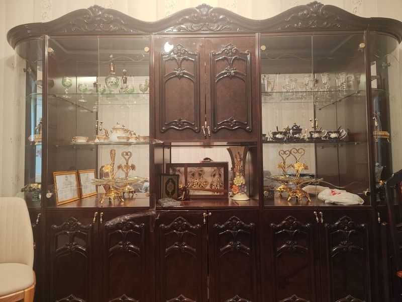 Продам стенку (горка) б/у Продам стенку (горка) б/у