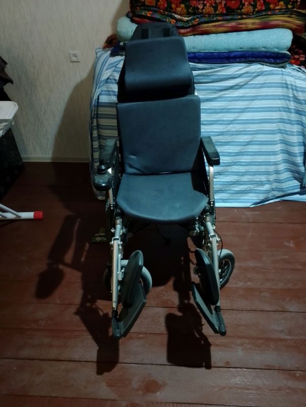 Nogironlar aravachasi elektronniy xolati yaxshi Nogironlar aravachasi elektronniy xolati yaxshi