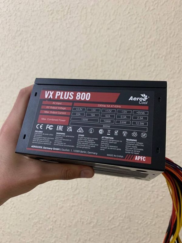 Aerocool Vx Plus 800W Ideal pashti yengi karopka dok Aerocool Vx Plus 800W Ideal pashti yengi karopka dok