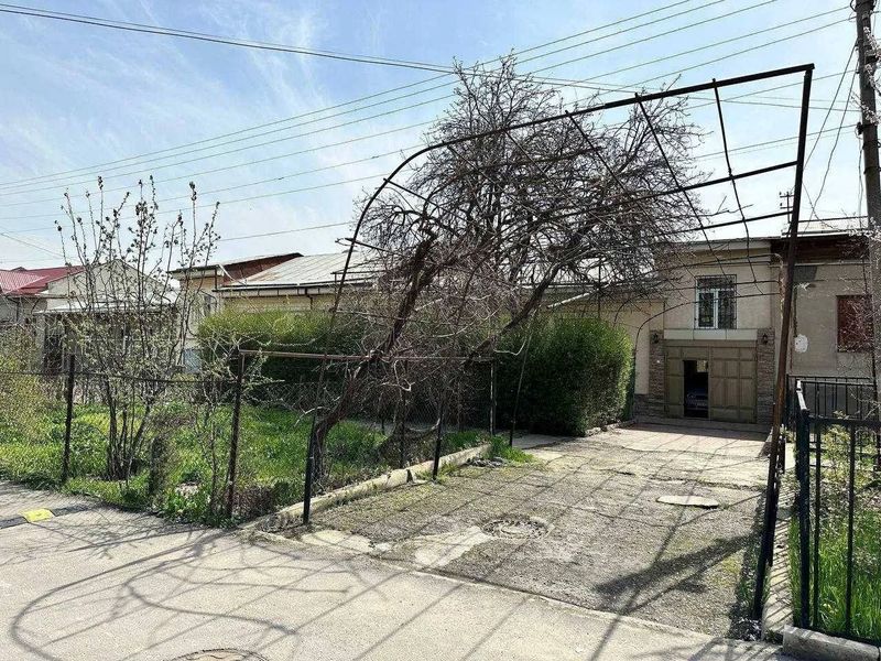 СРОЧНО!!! Продается 3,6 сотих 5 та хона Фасад 14,5/24,5 Ор: Нукус кино СРОЧНО!!! Продается 3,6 сотих 5 та хона Фасад 14,5/24,5 Ор: Нукус кино