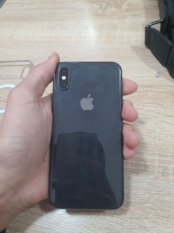 Iphon Xs holati alo