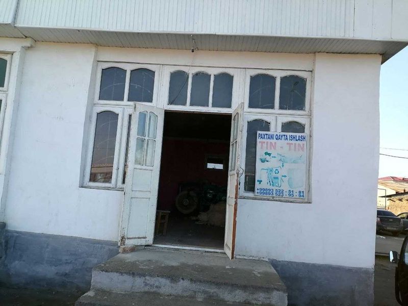 Navoiy viloyati, Karmana tumanida savdo dokon binosi sotiladi. Navoiy viloyati, Karmana tumanida savdo dokon binosi sotiladi.