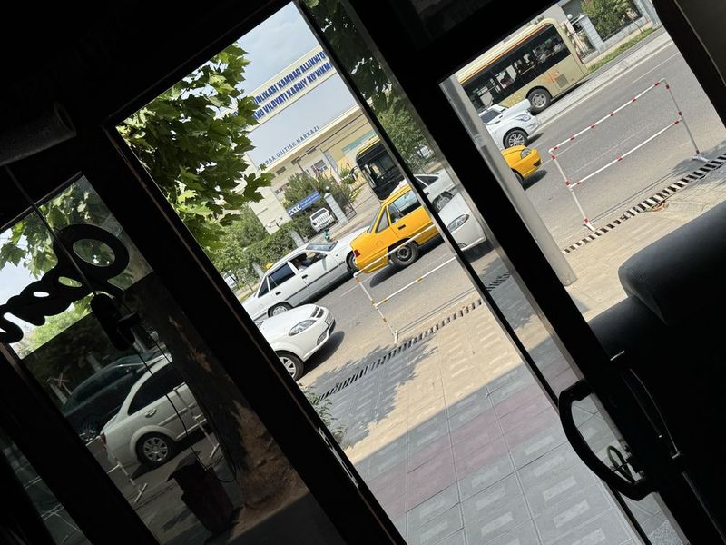 Хона катта йул буйида ижарага берилади 3.10*3.10 Хона катта йул буйида ижарага берилади 3.10*3.10