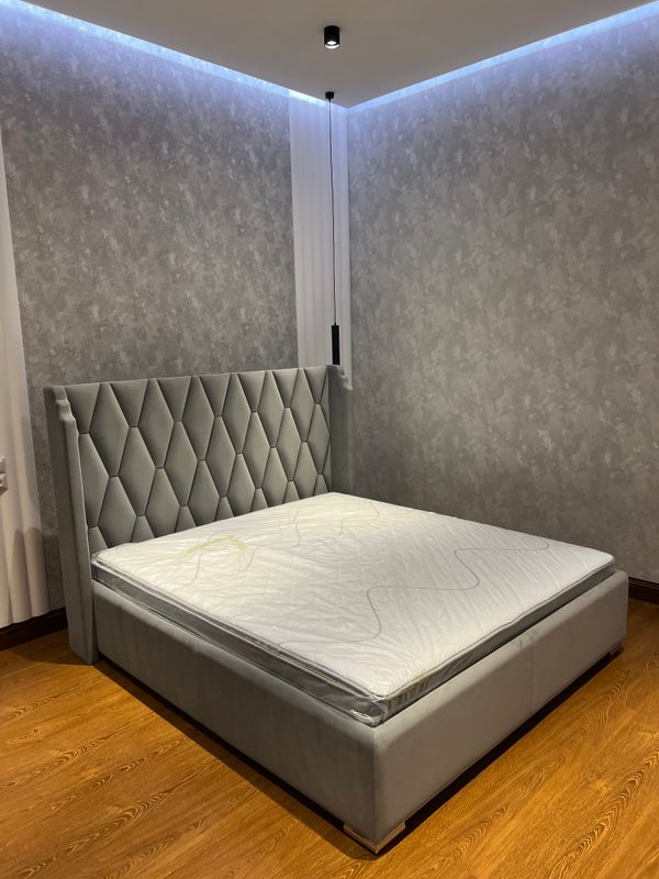 Кровать для спальни + маттрас / 2х1.90