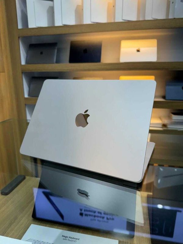 Macbook Air 13.6 M2 8/256 (100%) (2024 apr) - obmen ham bor PC ga Macbook Air 13.6 M2 8/256 (100%) (2024 apr) - obmen ham bor PC ga