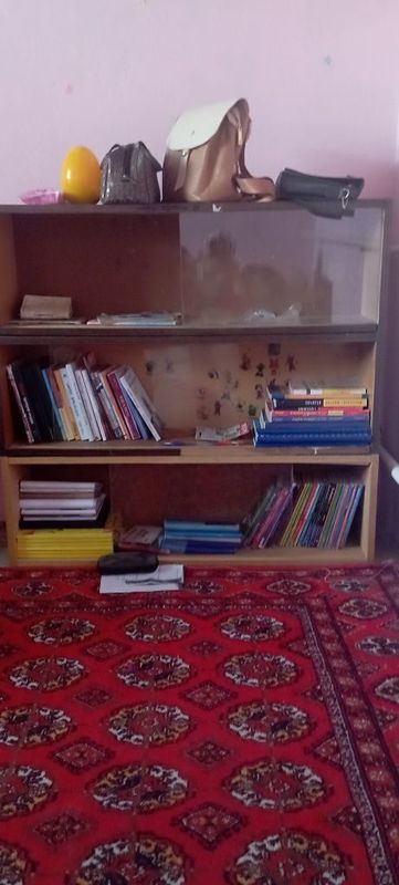 СОТИЛАДИ.Китоб жавони(книгжная полка).3 дона.Нархи 900000 Минг сум.