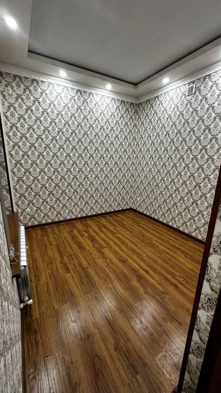 Yunsobod qizil dehqonda 2sutu katej sotiladi 125000$min Yunsobod qizil dehqonda 2sutu katej sotiladi 125000$min