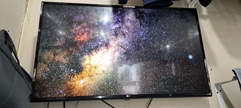 Телевизор LG43 Smart Tv Телевизор LG43 Smart Tv