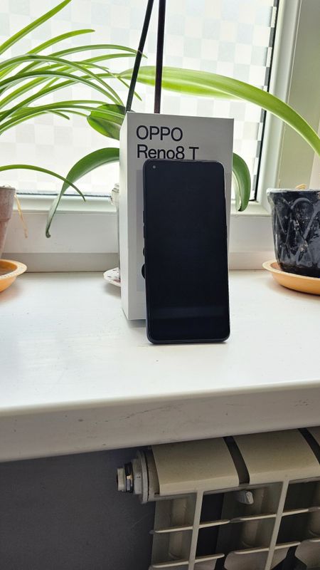 Продам Смартфон OPPO RENO 8T Продам Смартфон OPPO RENO 8T