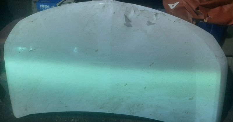 Cobalt kapod va orqa bagaj sotiladi