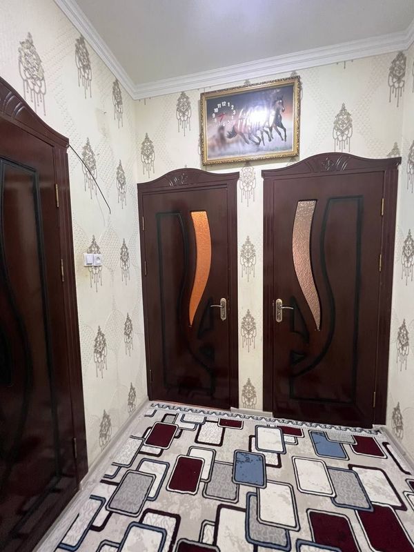 Yangi bozor orqasi Xatirchi stayankani orqasi maktab boģcha yonida