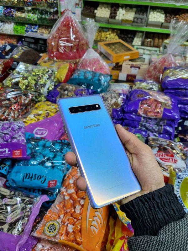 SAMSUNG S10 5G SAMSUNG S10 5G