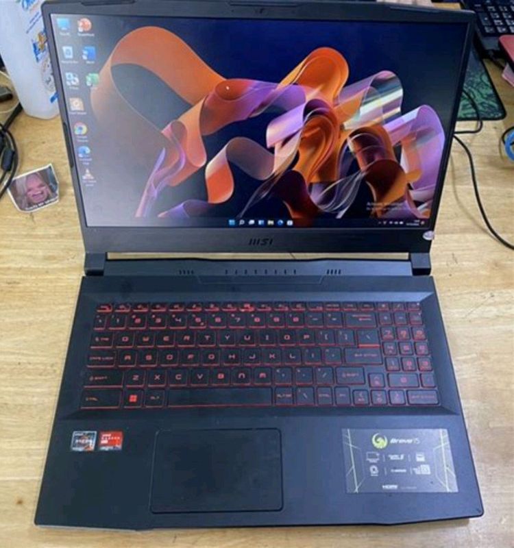 Gaming Notebook, MSI BRAVO 15