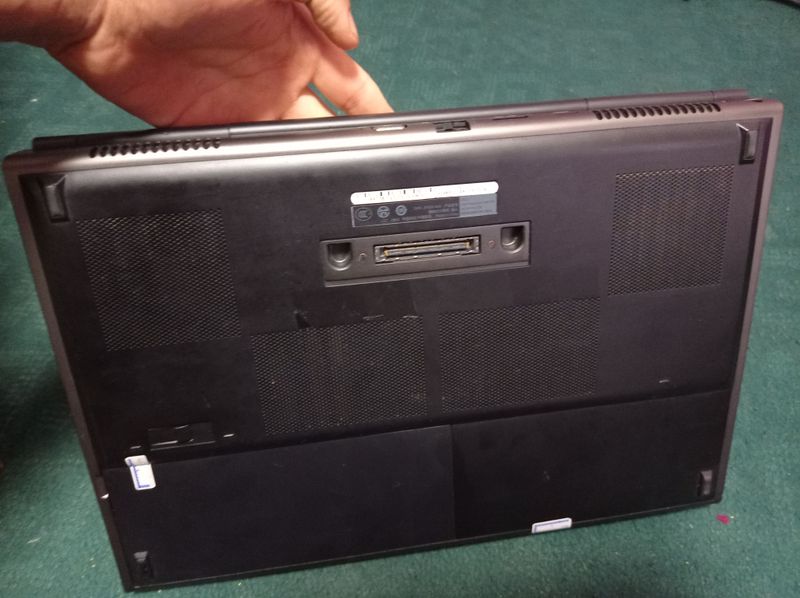 DELL NOUTBOOK
