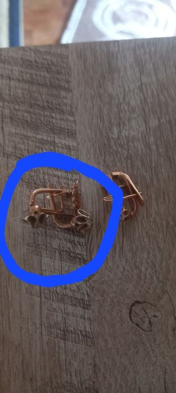 Tilla ziyak sotiladi Tilla ziyak sotiladi