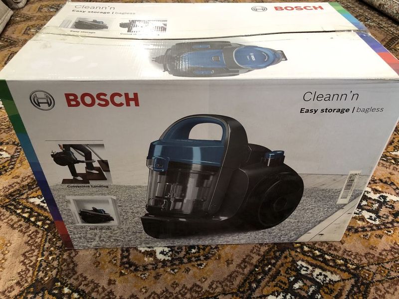 Продается пылесос Bosch Cleann’n Easy Storage новый Продается пылесос Bosch Cleann’n Easy Storage новый