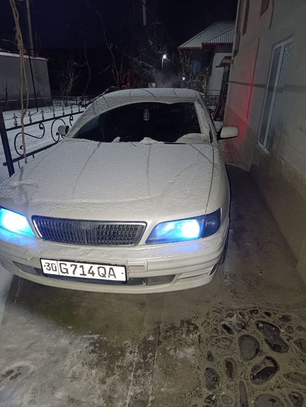 Nissan Maxima A32 kuzf