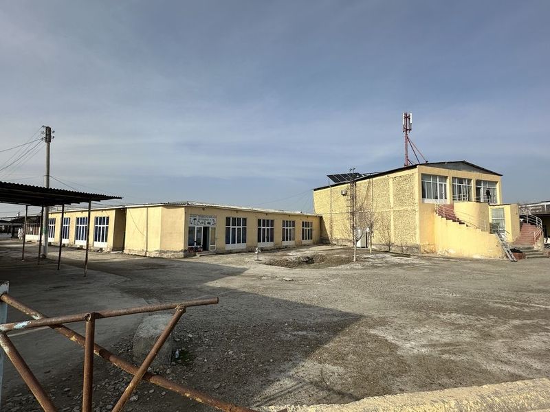 Magazin sotiladi Karvon bozori idorasi oldida Magazin sotiladi Karvon bozori idorasi oldida