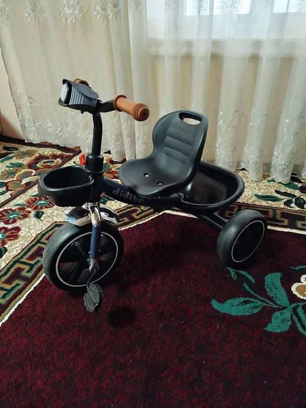Velosiped 3 oyoqli Velosiped 3 oyoqli