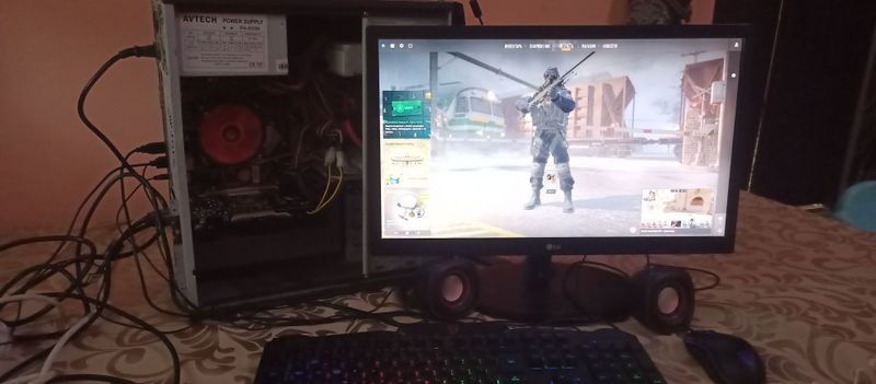 Kompyuter monitor Kompyuter monitor